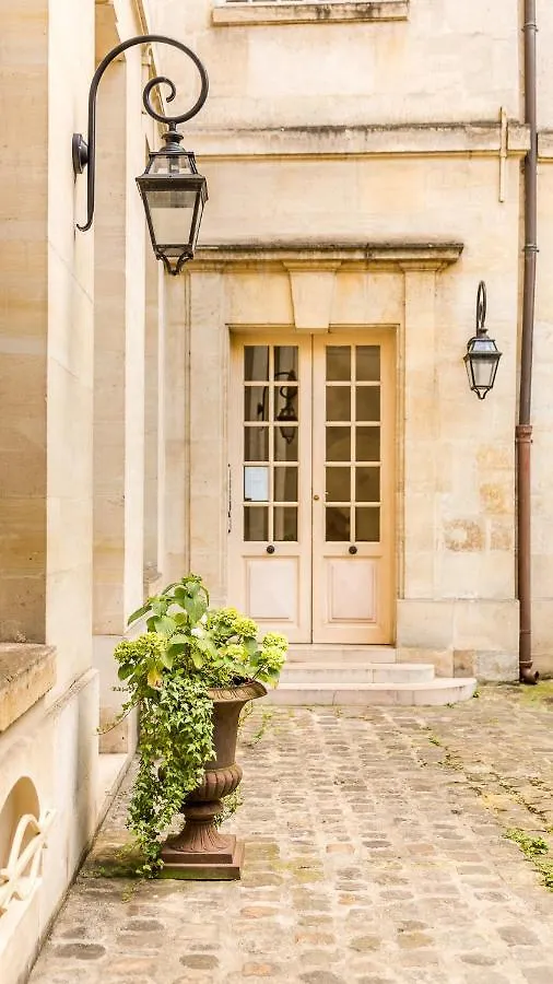 Merveil - Luxury Suite - Marais - Archives I Paris